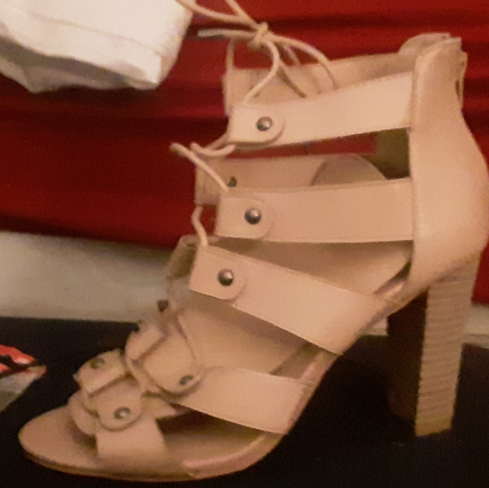 Women's 3.5" Torrid heels